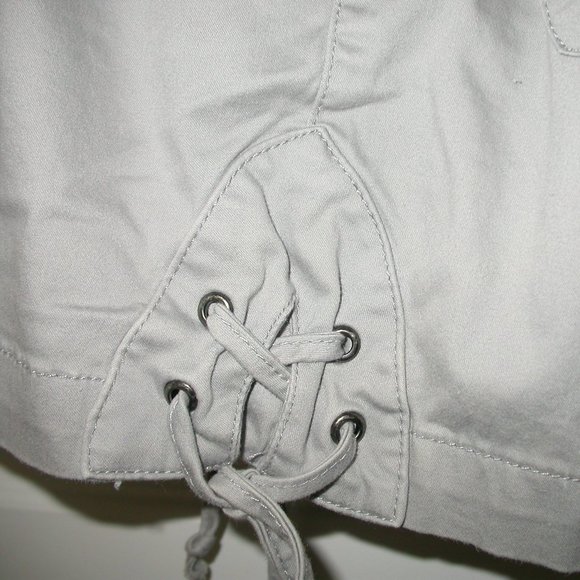 Light Grey Shorts with Laces - Picture 5 of 7